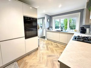 Photo 8- click for photo gallery